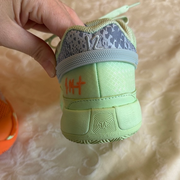Nike Kids Colorblock Sneakers - Orange & Mint - Picture 8 of 12